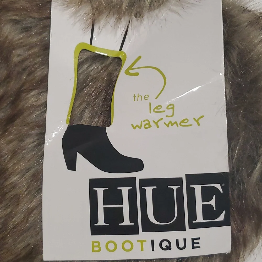 NWT HUE Faux Fur Leg Warmer